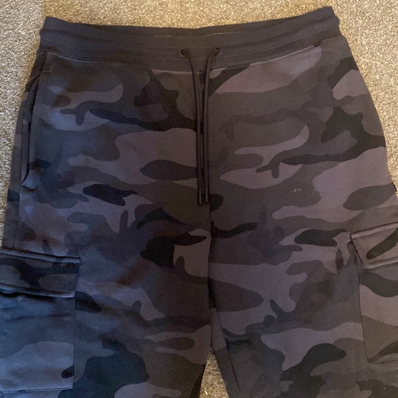 CSG Black/Grey Camo Sweatpants - Picture 2 of 5